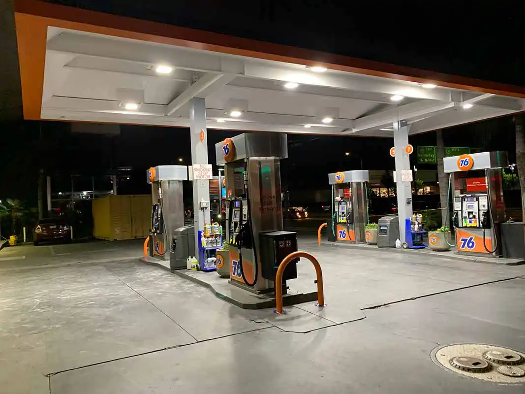 Professional electrician performing code-compliant commercial electrical work in SoCal